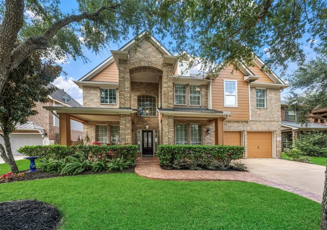 1st image of 13106 Hampton Bay Dr, Pearland, TX 77584 | MLS# 26387753