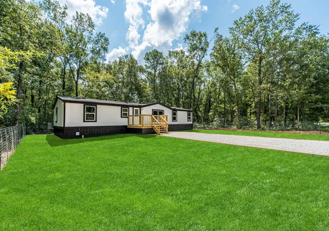 Photo 1 of Single family home for sale at 266 Ithica, Livingston, TX 77351 | MLS# 98923678 | Listing updated on 2026-09-25