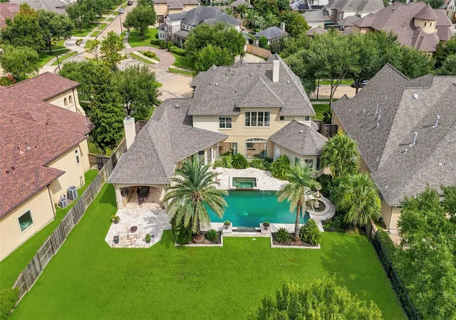 Photo 3 of Single family home for sale at 27811 Charter Lake Ln, Katy, TX 77494 | MLS# 85361937 | Listing updated on 2026-09-05