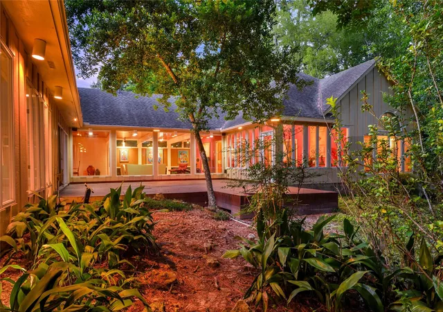 5th image of 12521 Broken Bough Dr, Houston, TX 77024 | MLS# 9283024
