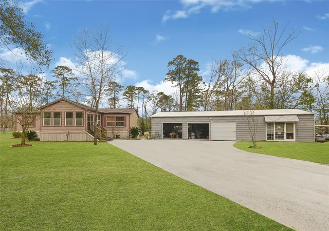 2nd image of 17106 Pickering Rd, Conroe, TX 77302 | MLS# 8843916