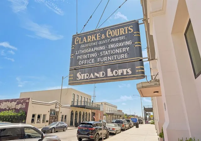 Homes for sale in Galveston, TX | 2400 Mechanic St #103, Galveston, TX 77550 | MLS# 3693177