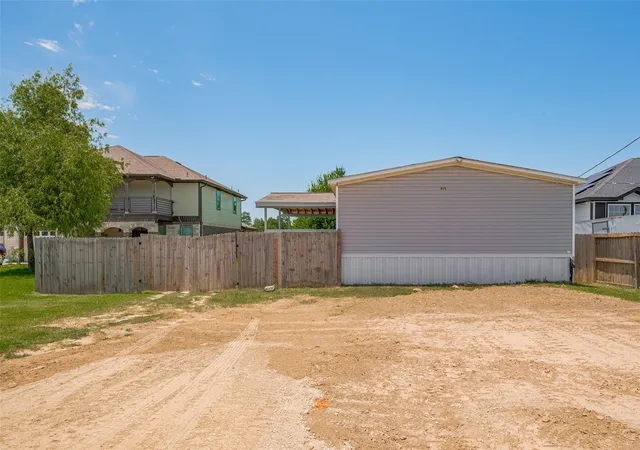 Photo 4 of Single family home for sale at 439 Road 5107, Cleveland, TX 77327 | MLS# 60144036 | Listing updated on 2026-08-18