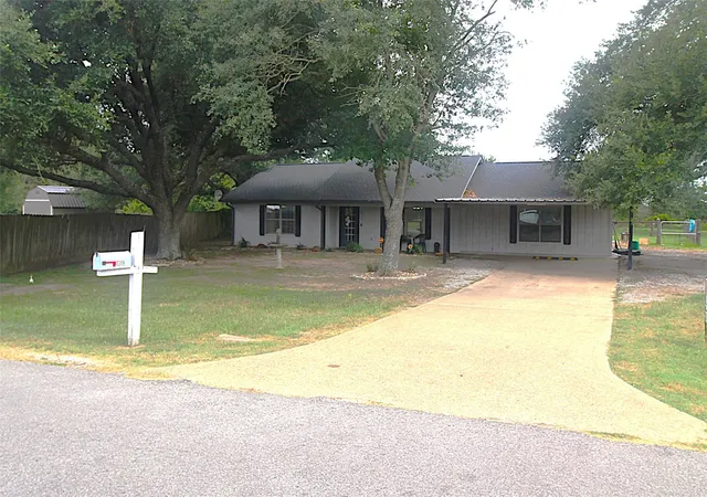 Photo 1 of Single family home for sale at 1319 N Tammye Ln W, Madisonville, TX 77864 | MLS# 38784821 | Listing updated on 2026-08-24
