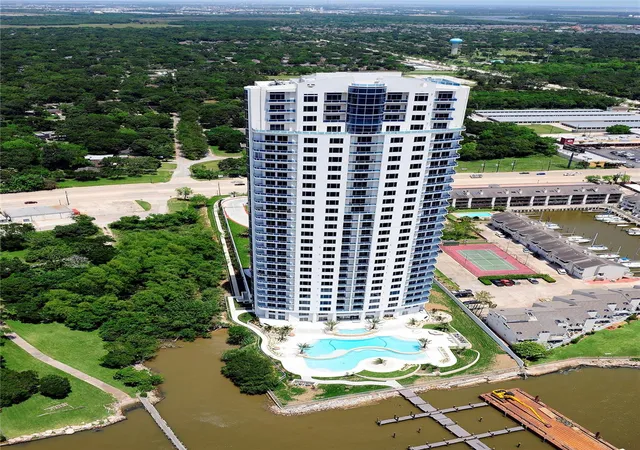 1st image of 4821 Nasa Pkwy #6SE, Seabrook, TX 77586 | MLS# 76386284