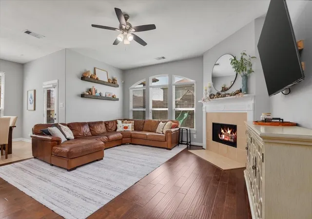 4th image of 16319 Denise Terrace Dr, Hockley, TX 77447 | MLS# 55264761
