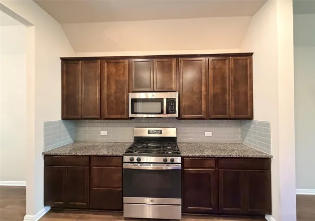 5th image of 2079 Muscadine Trl, Brenham, TX 77833 | MLS# 40040648