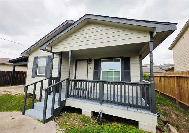 1st image of 9713 Yuma St, Houston, TX 77029 | MLS# 26047431