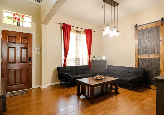 3rd image of 5414 Summer Oak Dr, Pasadena, TX 77505 | MLS# 43780290