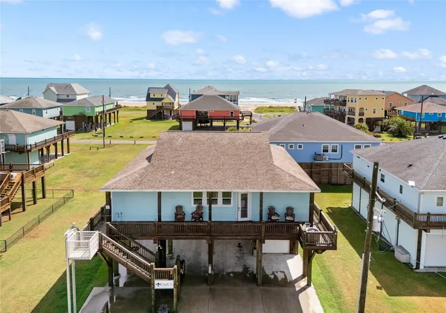 Photo 2 of Single family home for sale at 2608 Breaker Dr, Port Bolivar, TX 77650 | MLS# 93513005 | Listing updated on 2026-07-21