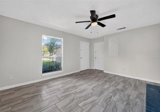 Photo 3 of Single family home for sale at 15414 Bow Ln, Houston, TX 77053 | MLS# 96718030 | Listing updated on 2026-09-10