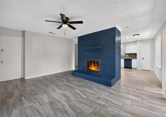 Photo 3 of Single family home for sale at 15414 Bow Ln, Houston, TX 77053 | MLS# 96718030 | Listing updated on 2026-09-10