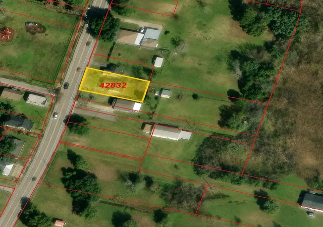 2nd image of 1227 Dupont Dr, Orange, TX 77630 | MLS# 74472306