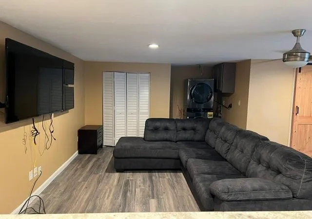 Listing Photo 5 - Condo for sale in building located at 1012 E Daisy St E, Houston, TX 77012 - Unit #A