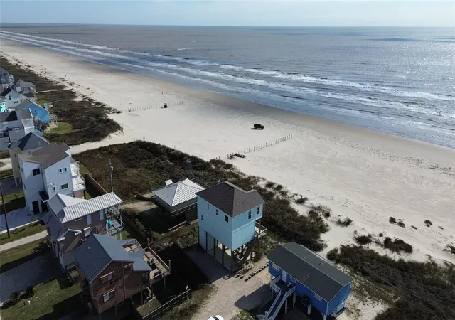 4th image of 23110 Gulf Dr, Galveston, TX 77554 | MLS# 15158003