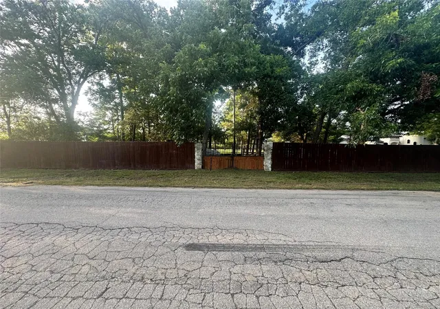 2nd image of 1414 Kolb Rd, Pasadena, TX 77502 | MLS# 53817169