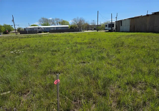 Photo 3 of Land for sale at 306 20th Street, Dickinson, TX 77539 | MLS# 9724881 | Listing updated on 2026-03-20