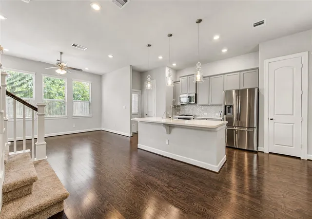 Photo 3 of Single family home for sale at 1905 Kirby Landing Dr, Houston, TX 77051 | MLS# 37251196 | Listing updated on 2026-07-19
