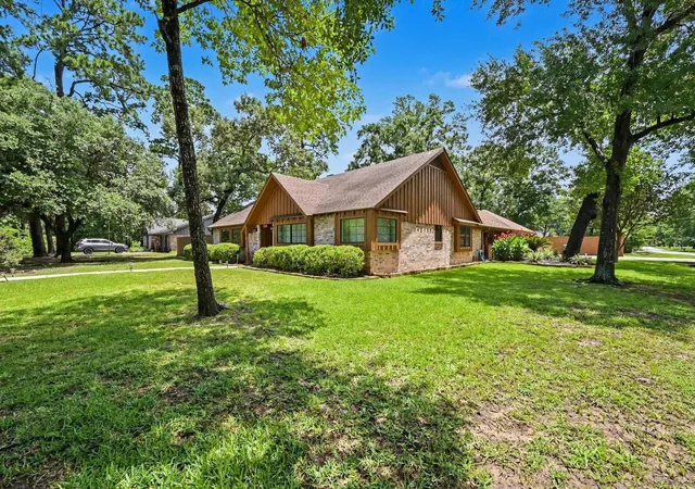 1st image of 26222 Oakhurst Dr, Spring, TX 77386 | MLS# 895986