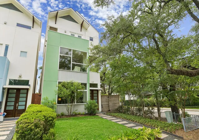 Photo 1 of Single family home for sale at 1659 Colquitt St, Houston, TX 77006 | MLS# 55956063 | Listing updated on 2026-09-13