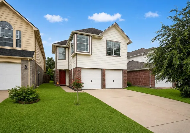 Photo 1 of Sale Pending at 16351 San Dario Dr, Houston, TX 77083 | MLS# 45619649 | Listing updated on 2026-09-02