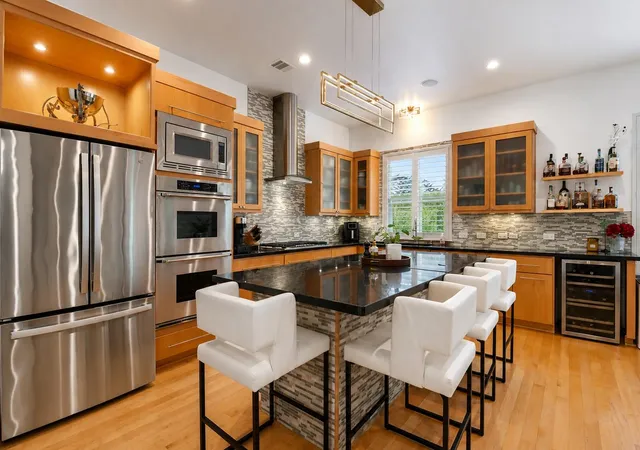 Photo 2 of Sale Pending at 16 Elderwood Dr, Houston, TX 77058 | MLS# 93413980 | Listing updated on 2026-08-30