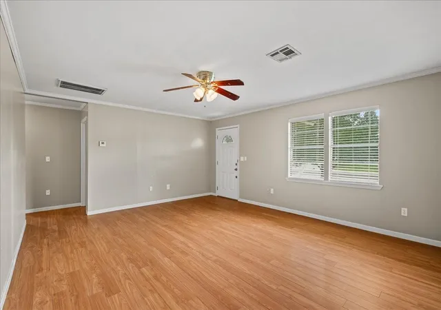 3rd image of 512 N College St, Weimar, TX 78962 | MLS# 51827477