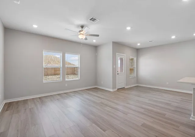 Photo 4 of Single family home for sale at 2486 N Heritage Dr, Dayton, TX 77535 | MLS# 58894938 | Listing updated on 2026-10-09