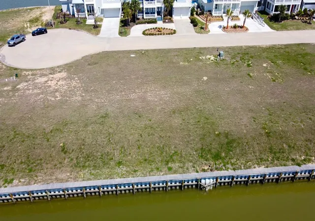 Photo 4 of Land for sale at 1309 Highborne Cay Ct, Texas City, TX 77590 | MLS# 47893428 | Listing updated on 2026-07-20