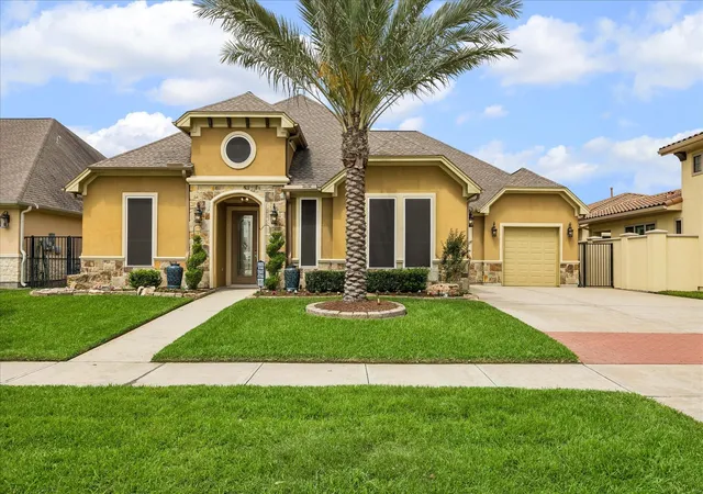 1st image of 628 Appia Dr, Kemah, TX 77565 | MLS# 90105769