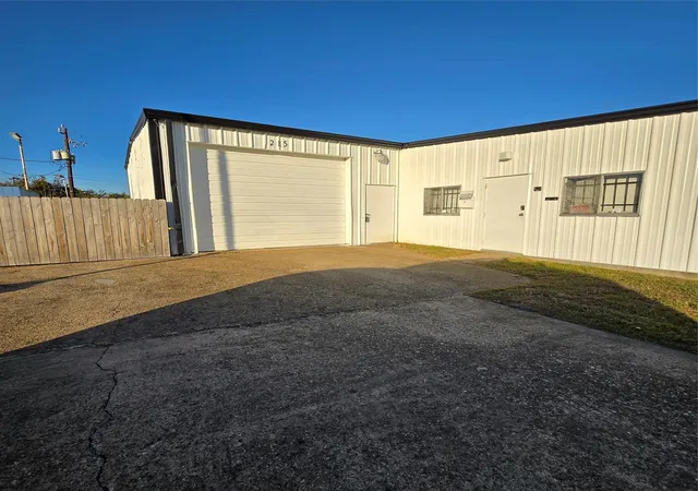 1st image of 215 Fresa Rd, Pasadena, TX 77502 | MLS# 94431798