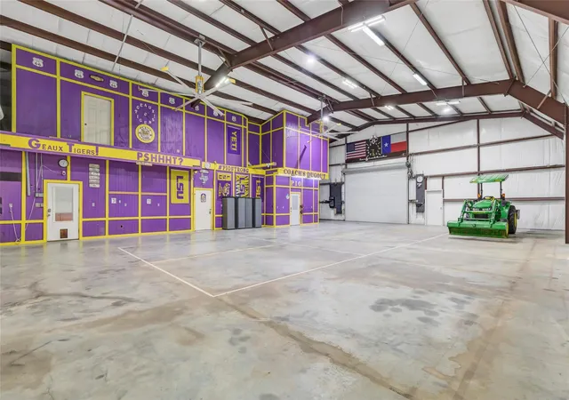 2nd image of 1111 Valley Commons Dr, Huffman, TX 77336 | MLS# 22986799