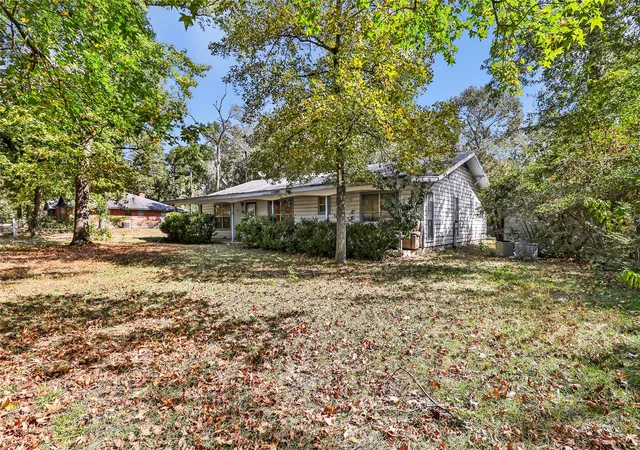 Photo 3 of Single family home for sale at 10253 Wanda Ln, Montgomery, TX 77316 | MLS# 88502075 | Listing updated on 2026-07-06