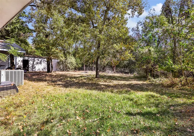 Photo 4 of Single family home for sale at 10253 Wanda Ln, Montgomery, TX 77316 | MLS# 88502075 | Listing updated on 2026-07-06