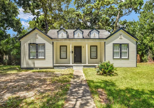 1st image of 2642 Cedar Dr, La Marque, TX 77568 | MLS# 44196253