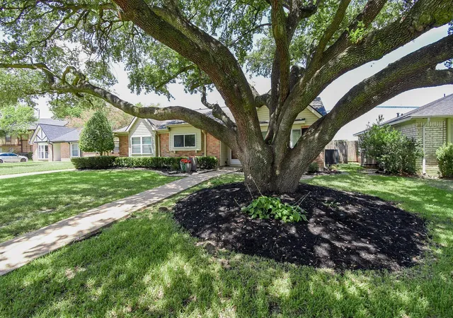 Photo 2 of Single family home for sale at 19706 Mission Ml Ln, Houston, TX 77084 | MLS# 59110553 | Listing updated on 2026-09-05