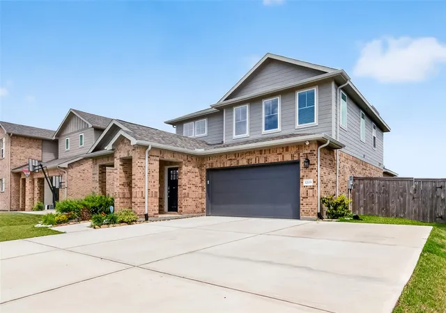 Photo 1 of Single family home for sale at 12119 Rushing Ridge Dive, Baytown, TX 77523 | MLS# 43380824 | Listing updated on 2026-09-15