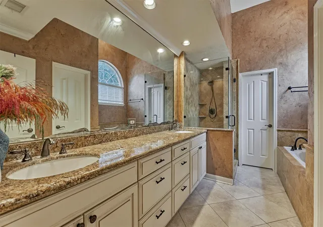 Photo 3 of Sale Pending at 59 Pleasant Bnd Dr, Spring, TX 77382 | MLS# 82157842 | Listing updated on 2026-10-05