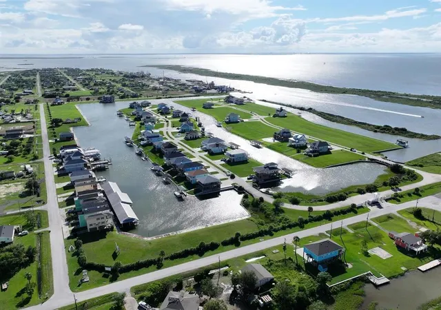 3rd image of 1820 Laguna Harbor Cove Blvd, Port Bolivar, TX 77650 | MLS# 20075236