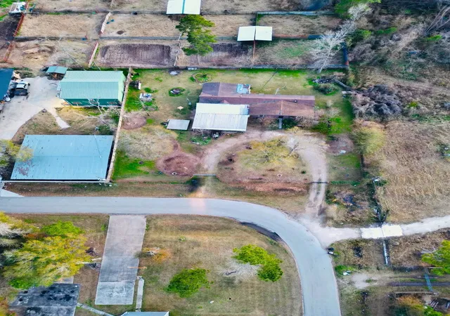 Photo 2 of Single family home for sale at 19085 Oak Hl Ln, Porter, TX 77365 | MLS# 87399822 | Listing updated on 2026-04-04