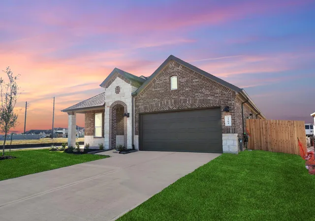 Photo 1 of Sale Pending at 3348 Concorde Hts Dr, Pearland, TX 77581 | MLS# 16108556 | Listing updated on 2026-09-15