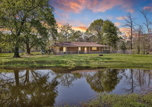 Homes for sale in Conroe, TX | 14272 Firetower Rd, Conroe, TX 77306 | MLS# 18592085