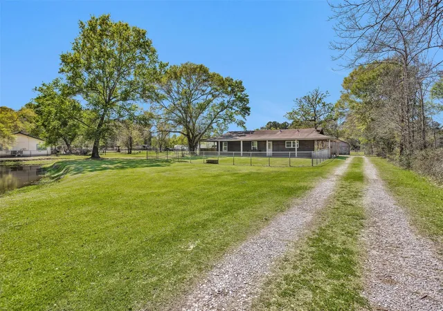 Homes for sale in Conroe, TX | 14272 Firetower Rd, Conroe, TX 77306 | MLS# 18592085
