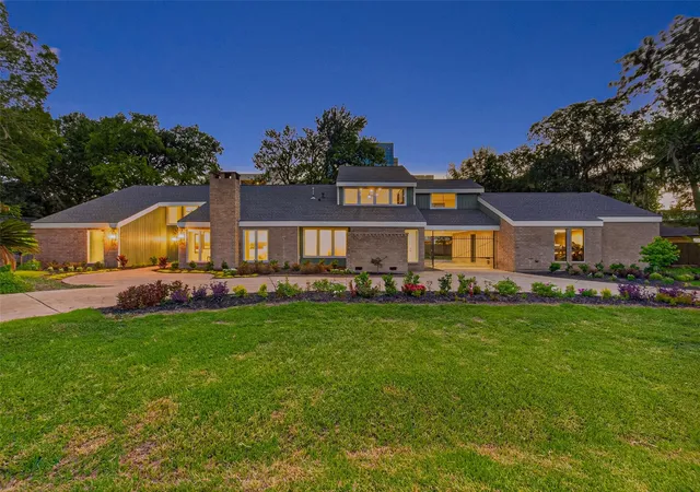 Photo 2 of Mansion for sale at 1202 Briar Byp Dr, Houston, TX 77077 | MLS# 47937367 | Listing updated on 2026-09-13
