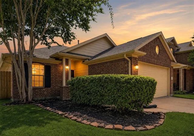 Photo 3 of Sale Pending at 7918 Cardinal Landing Ln, Cypress, TX 77433 | MLS# 89173438 | Listing updated on 2026-09-12