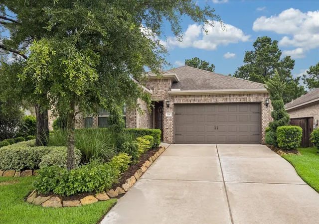 Photo 2 of Single family home for sale at 126 Wild Wisteria Ln, Montgomery, TX 77316 | MLS# 98264477 | Listing updated on 2026-09-13