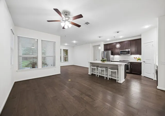 Photo 4 of Single family home for sale at 126 Wild Wisteria Ln, Montgomery, TX 77316 | MLS# 98264477 | Listing updated on 2026-09-13