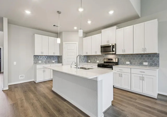 Photo 2 of Sale Pending at 1661 Hopson Ranch Dr, Conroe, TX 77301 | MLS# 38660285 | Listing updated on 2026-08-24