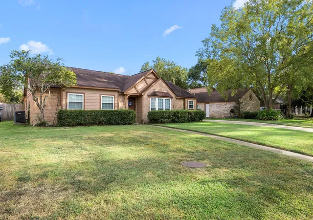 Photo 2 of Single family home for sale at 9714 Cantertrot Dr, Humble, TX 77338 | MLS# 68466803 | Listing updated on 2026-09-12