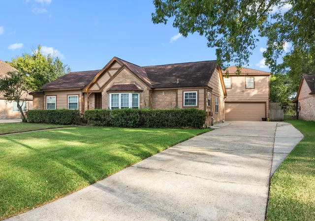 Photo 3 of Single family home for sale at 9714 Cantertrot Dr, Humble, TX 77338 | MLS# 68466803 | Listing updated on 2026-09-12